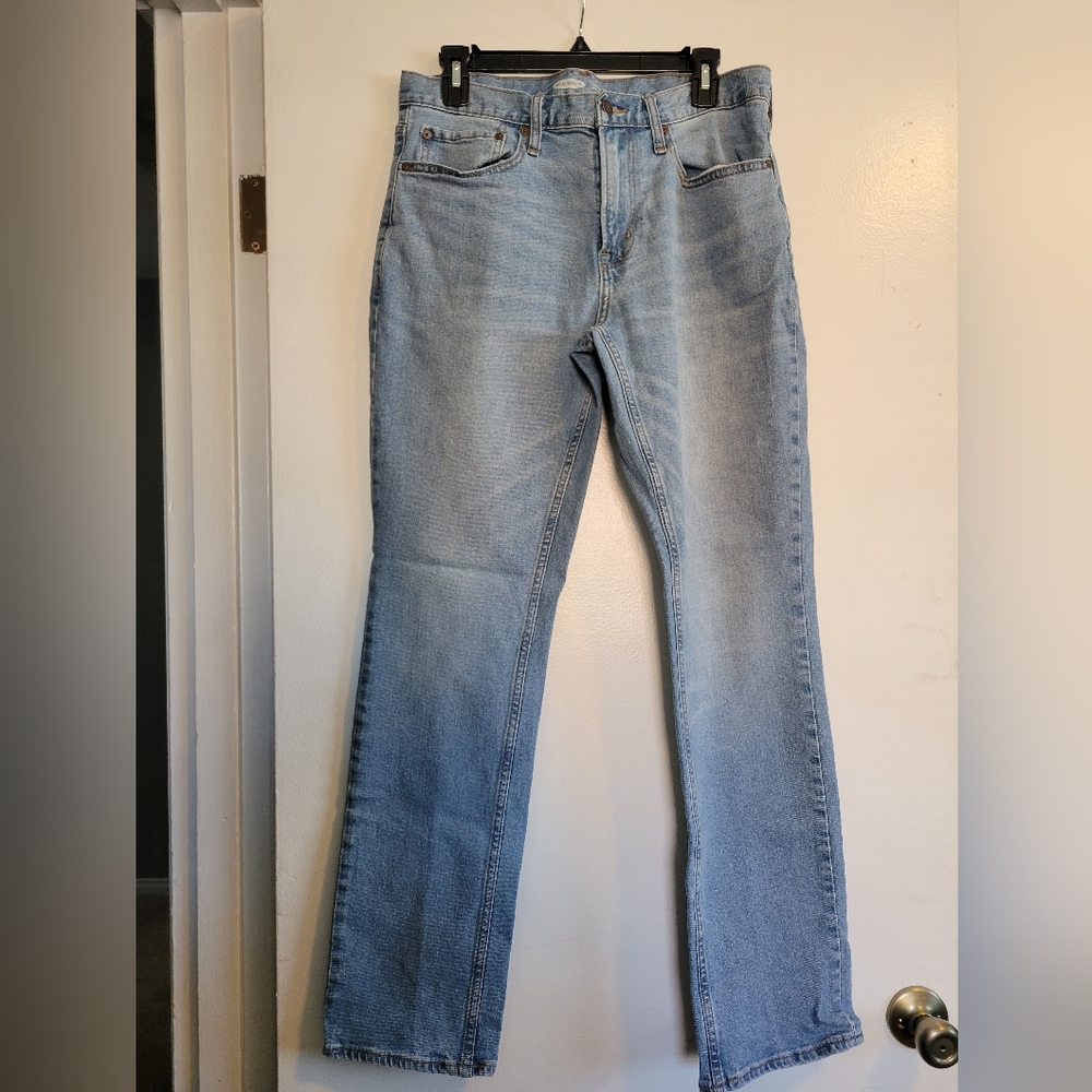 M's 32x32 Old Navy Straight-Leg Jeans in Light Wash